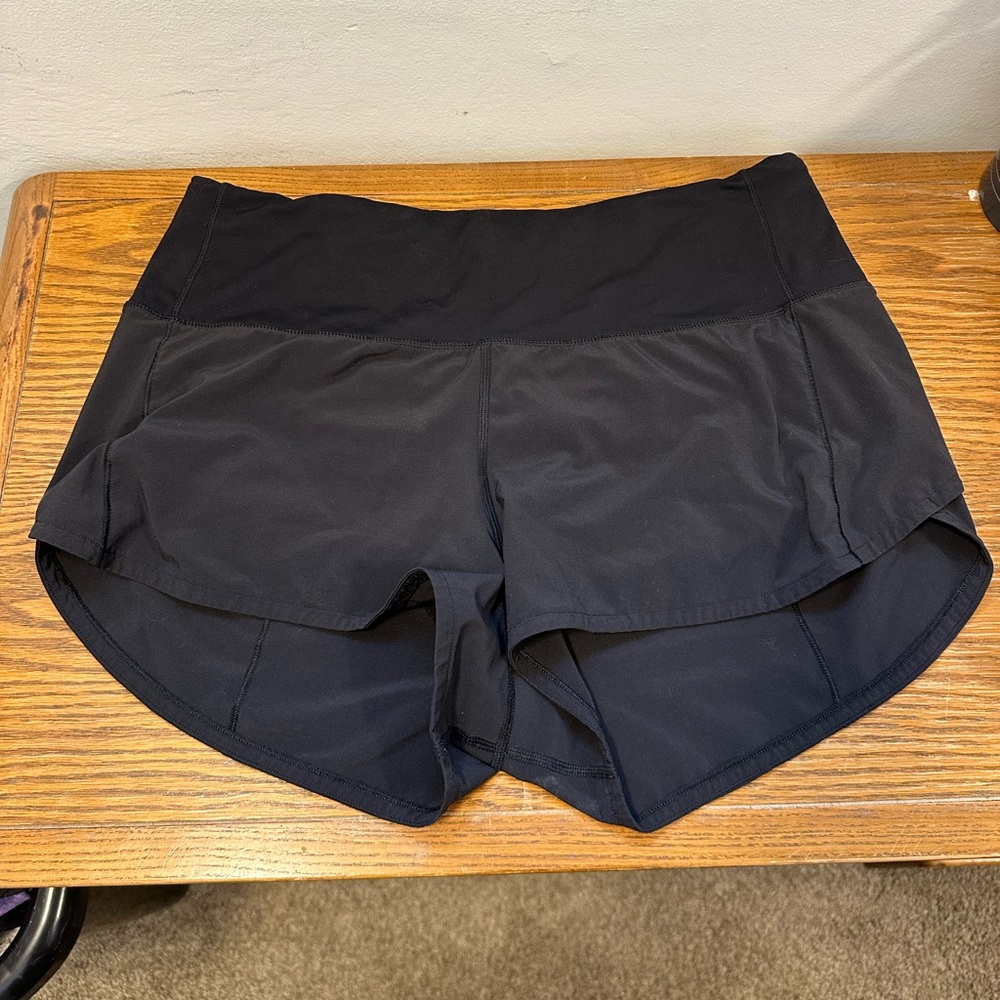 Lululemon Speed Up Shorts 2.5